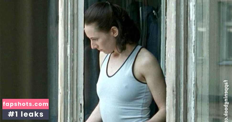 Anna Fin gallery photo #5