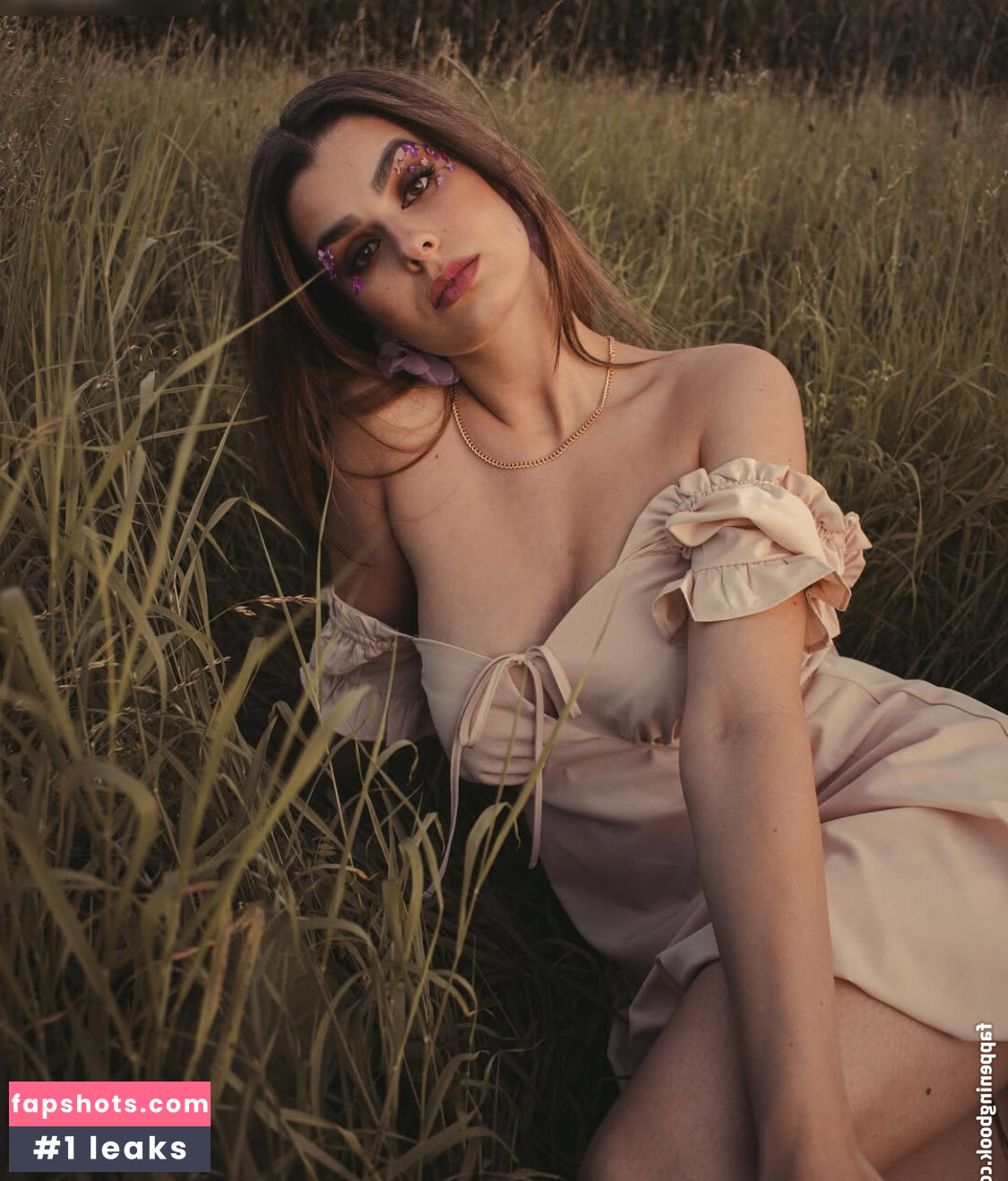 Anna Gazanis gallery photo #4