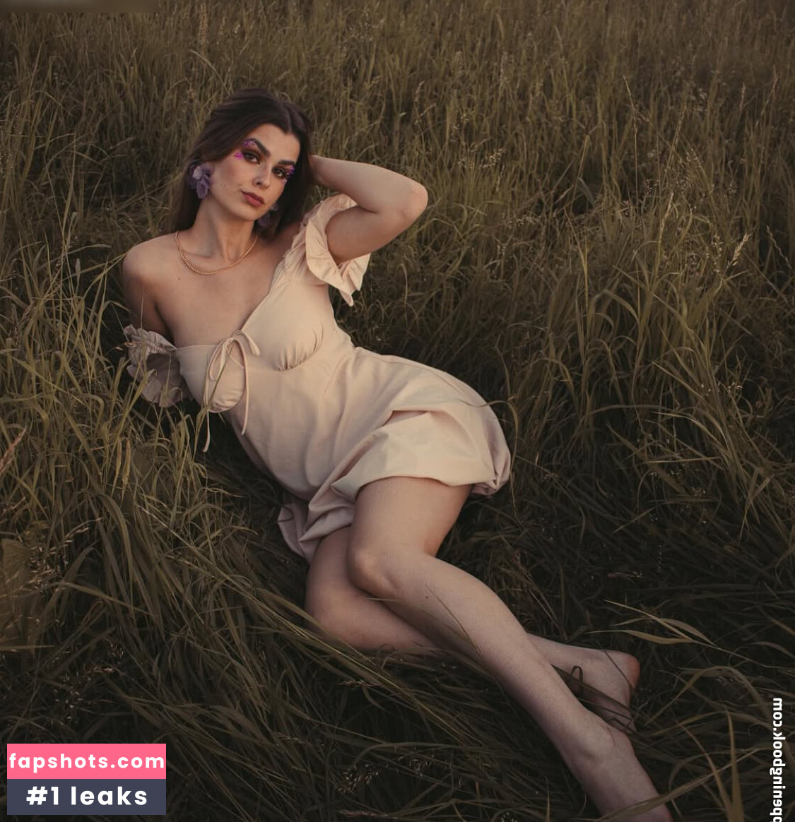 Anna Gazanis gallery photo #9