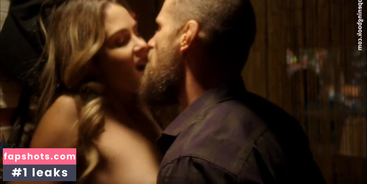 Anna Hutchison gallery photo #2