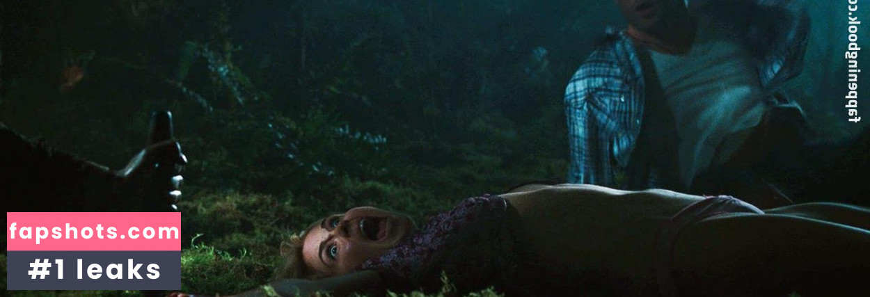 Anna Hutchison gallery photo #17