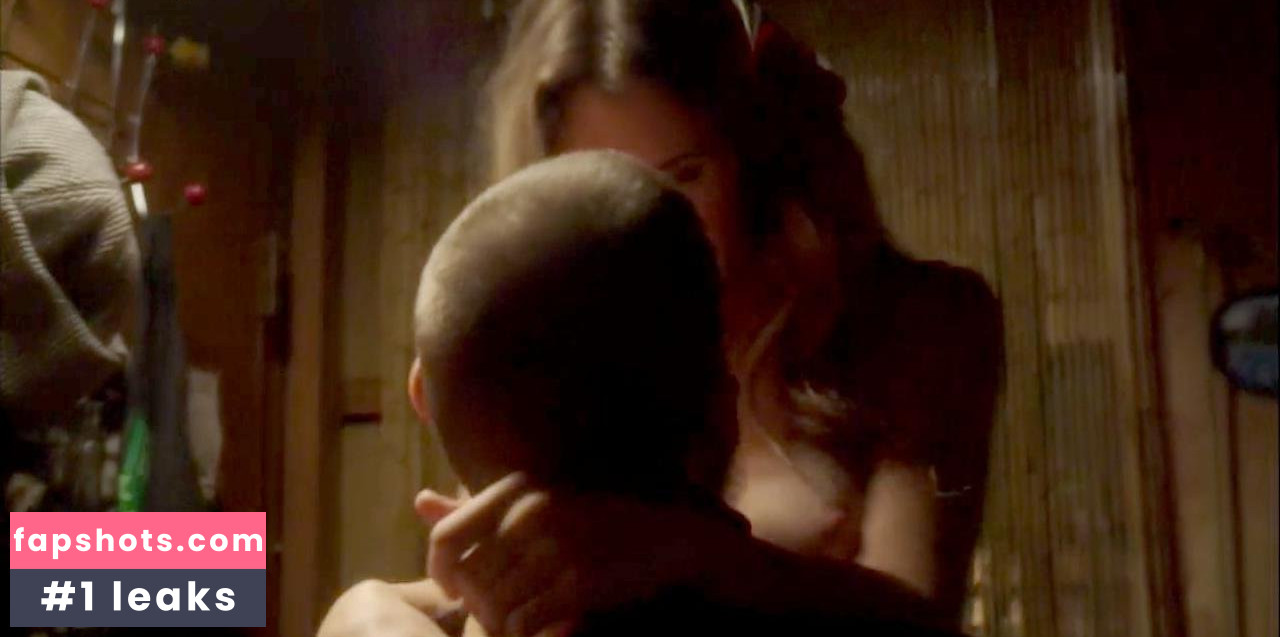 Anna Hutchison gallery photo #29