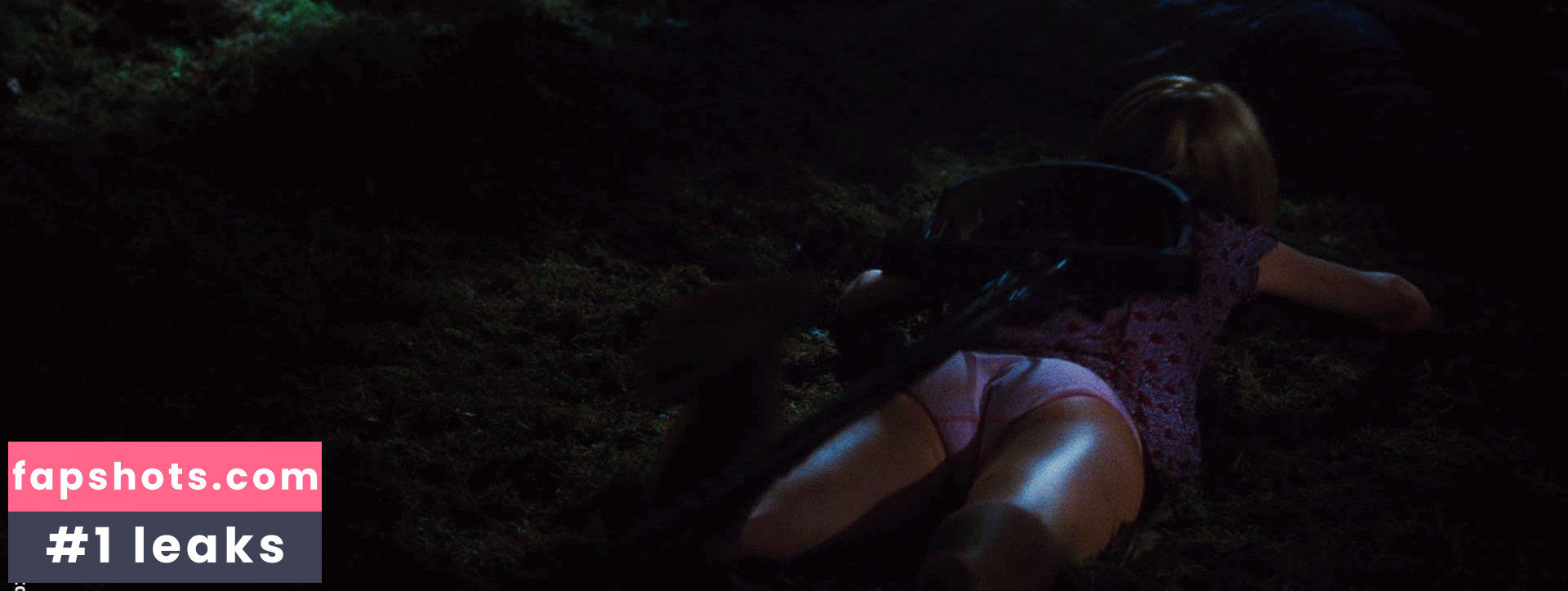 Anna Hutchison gallery photo #8