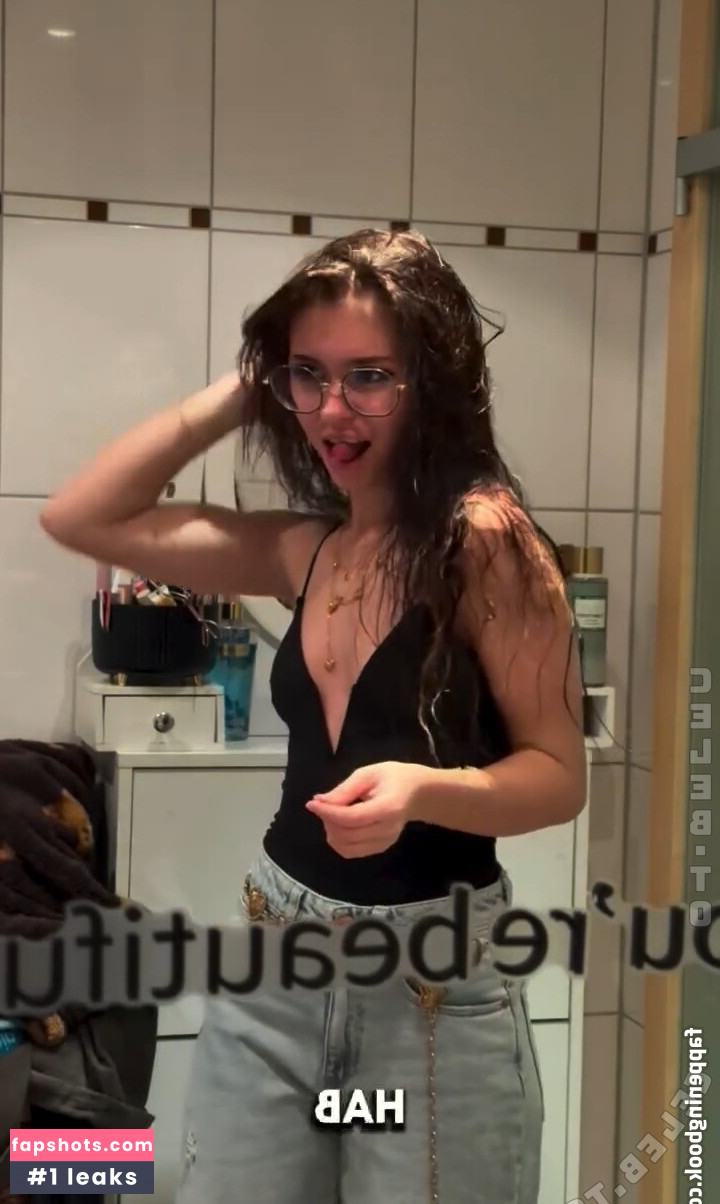 Anna Kauer gallery photo #2