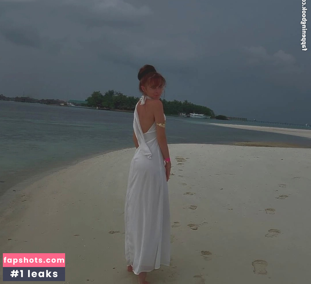 Anna Kauer gallery photo #45