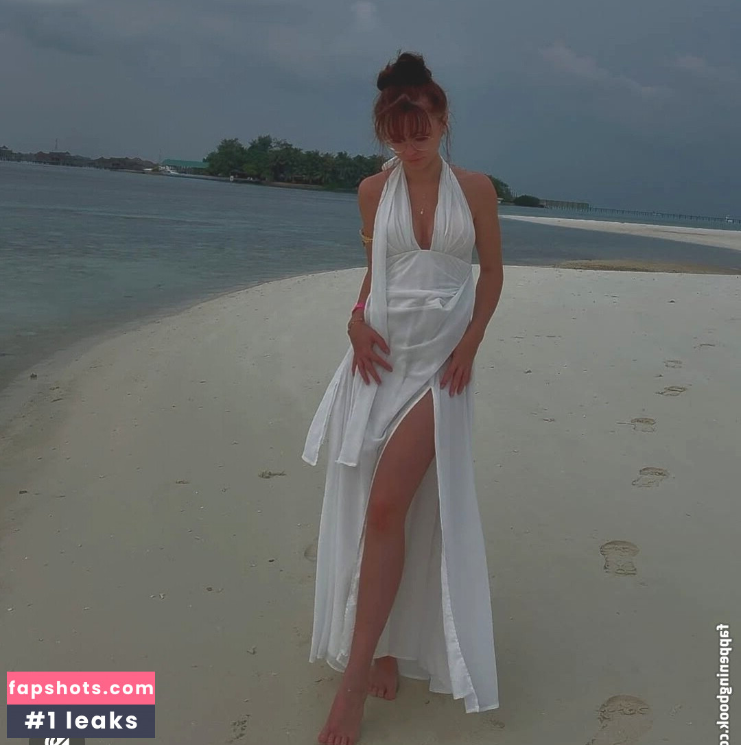 Anna Kauer gallery photo #47