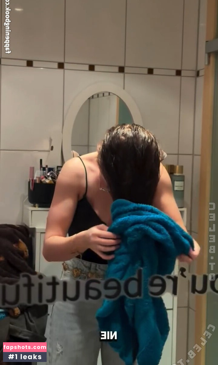 Anna Kauer gallery photo #6