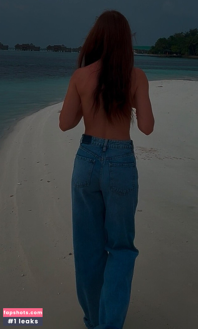 Anna Kauer gallery photo #56