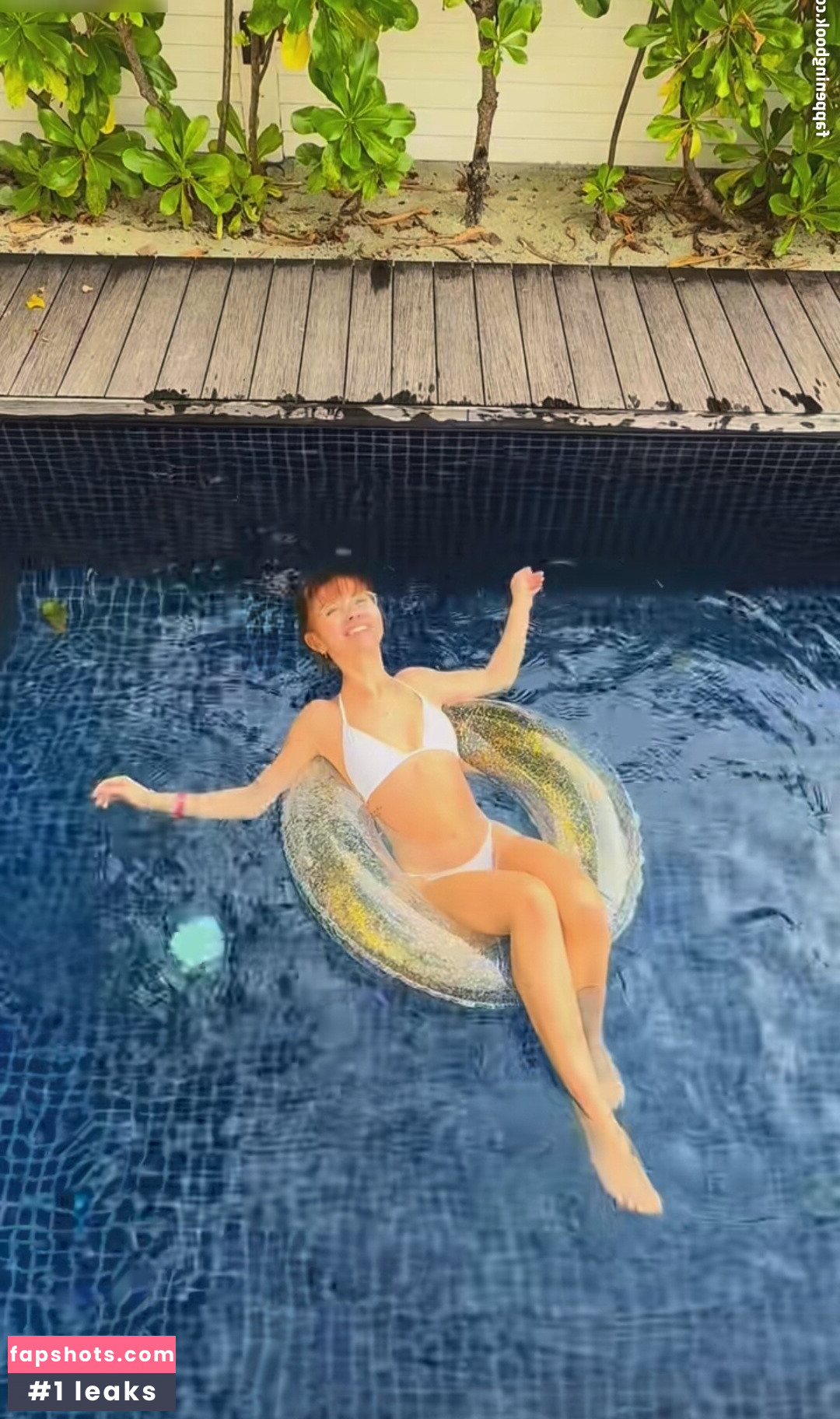 Anna Kauer gallery photo #79