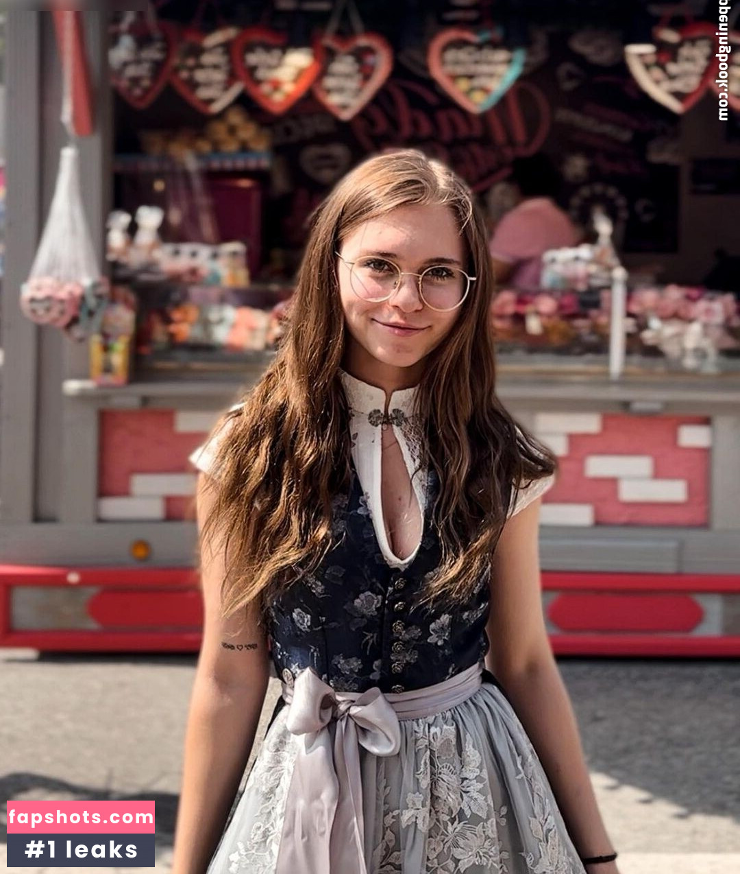 Anna Kauer gallery photo #88