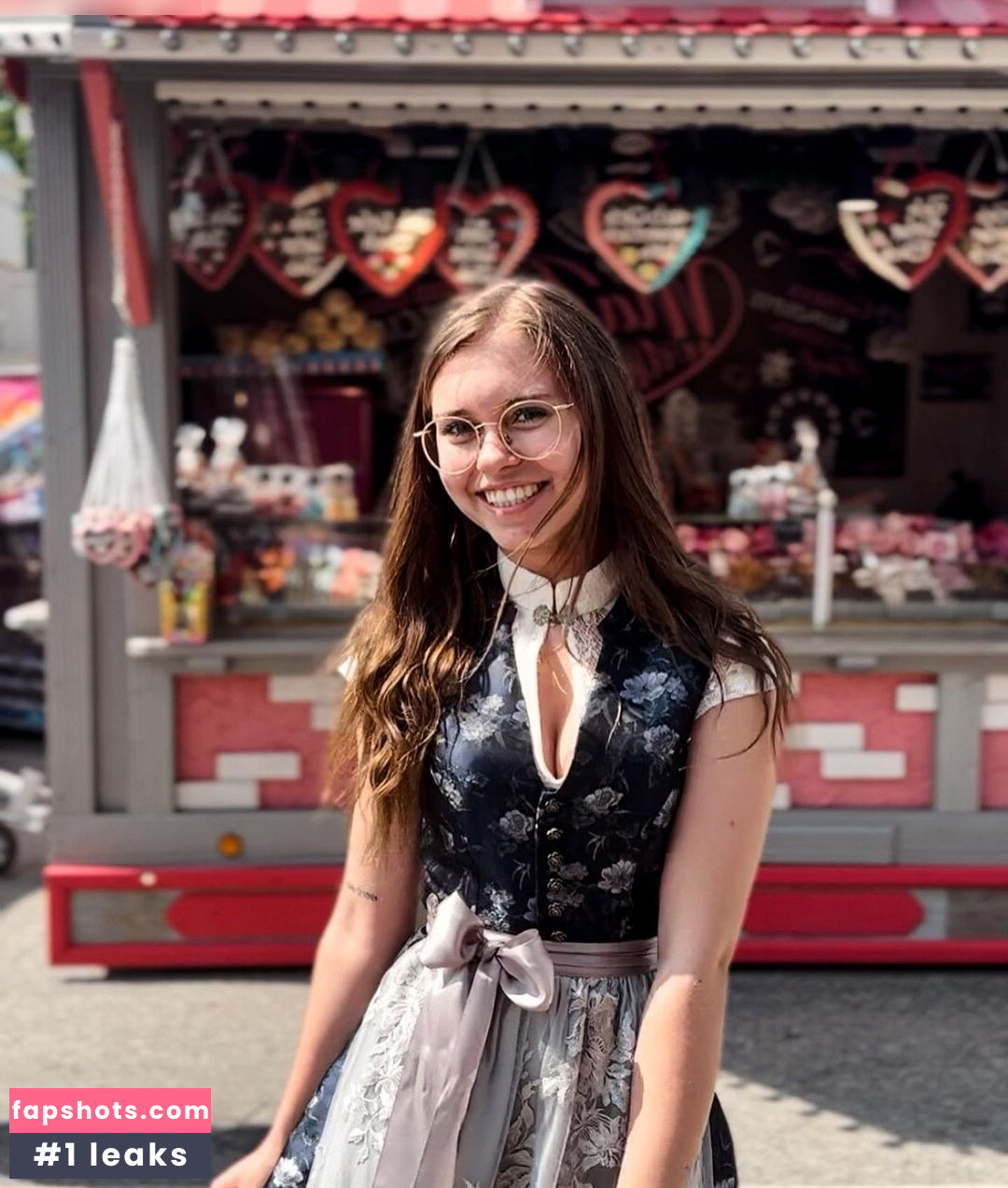 Anna Kauer gallery photo #90