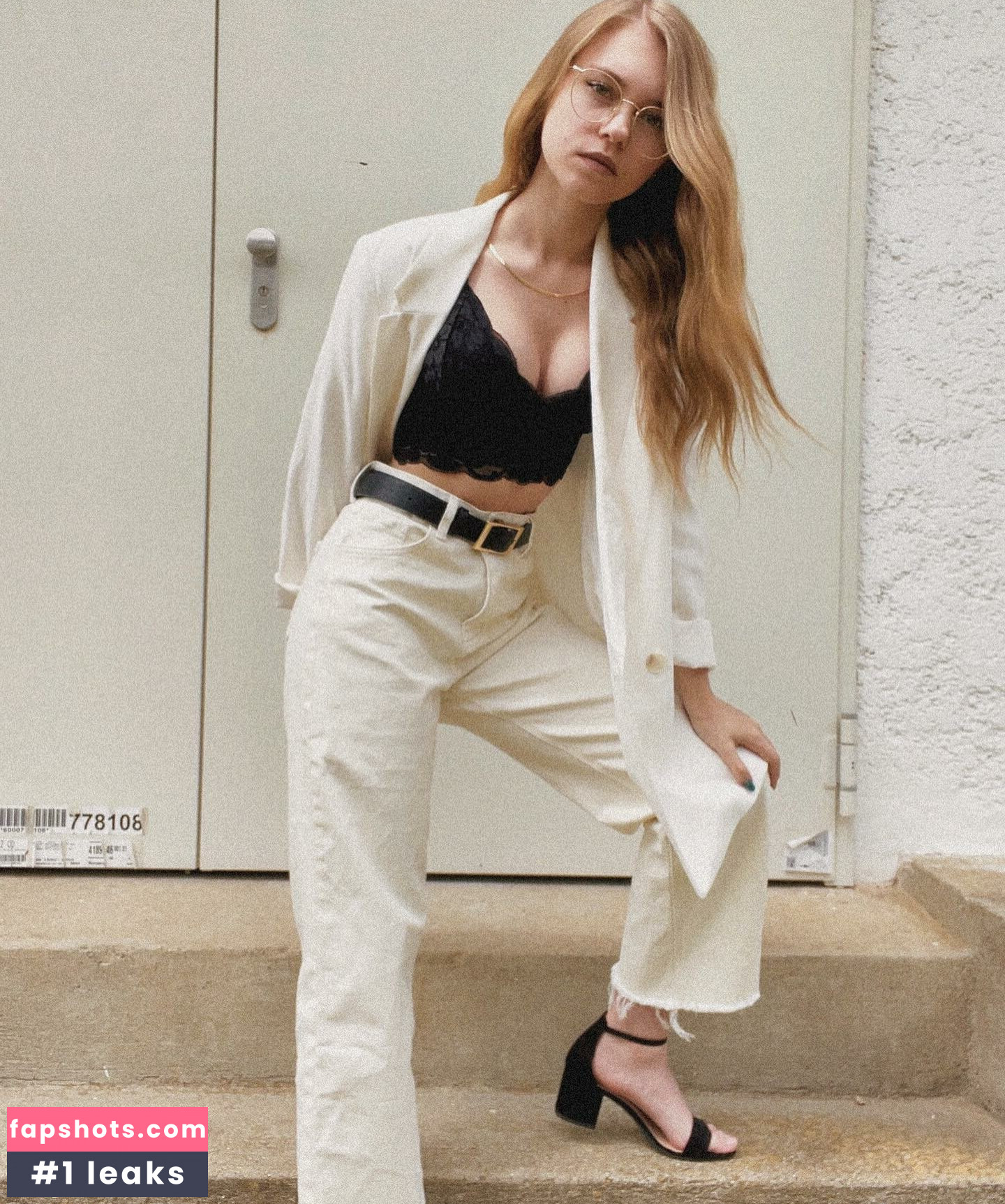 Anna Kauer gallery photo #99