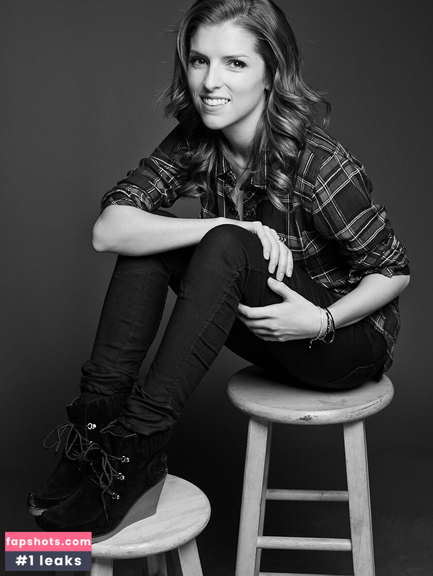 Anna Kendrick gallery photo #135
