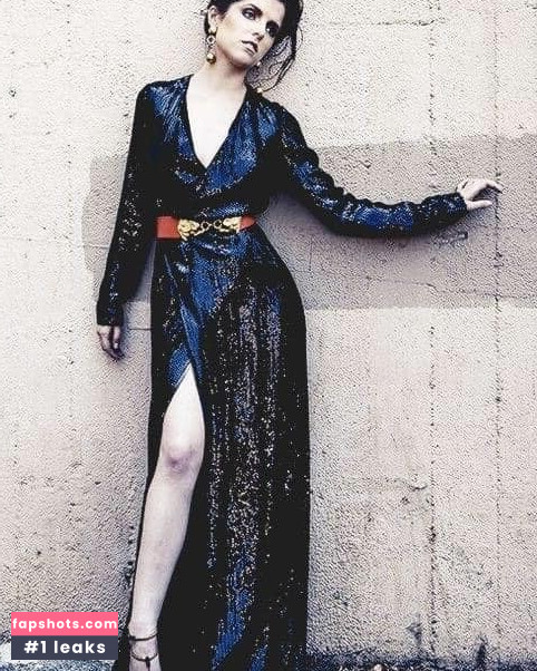 Anna Kendrick nude babe gallery