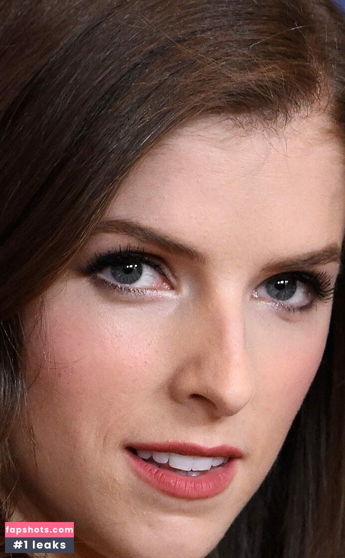 Anna Kendrick gallery photo #323