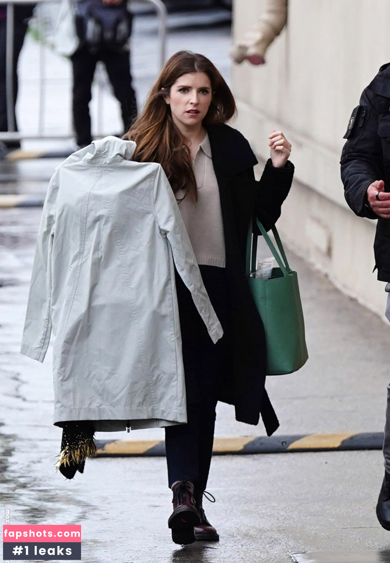 Anna Kendrick gallery photo #456
