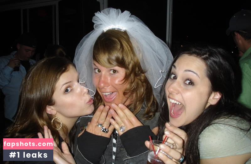 Anna Kendrick gallery photo #670