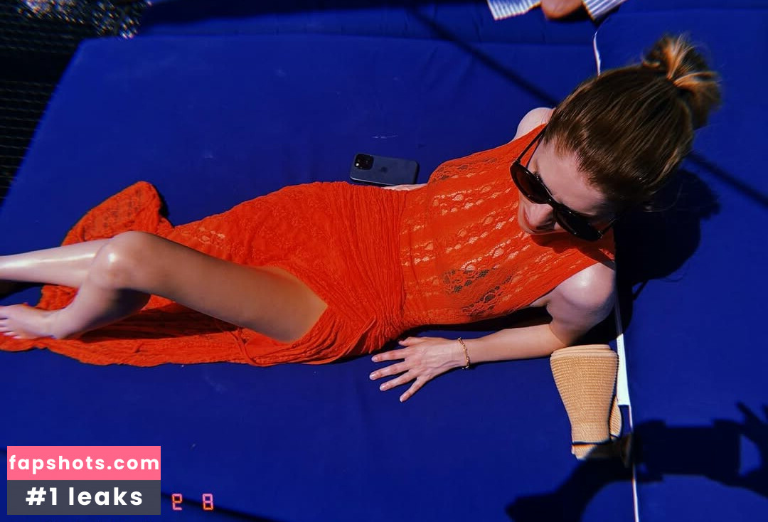 Anna Kendrick gallery photo #8