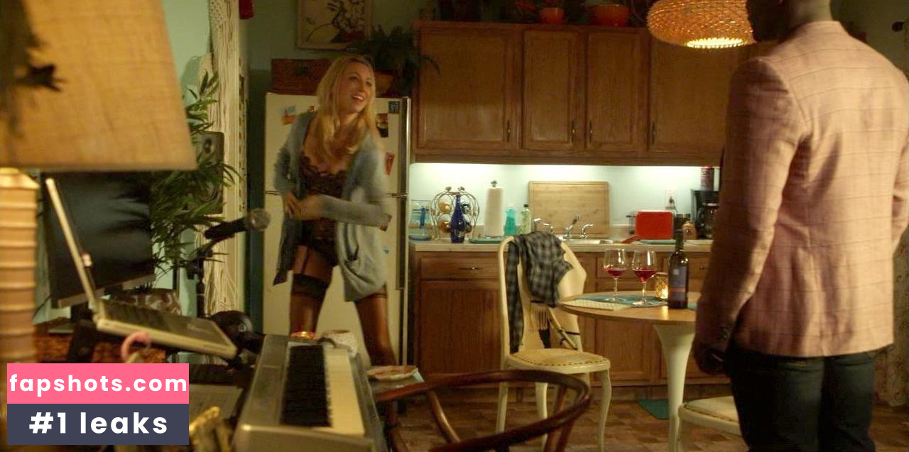 Anna Konkle gallery photo #2