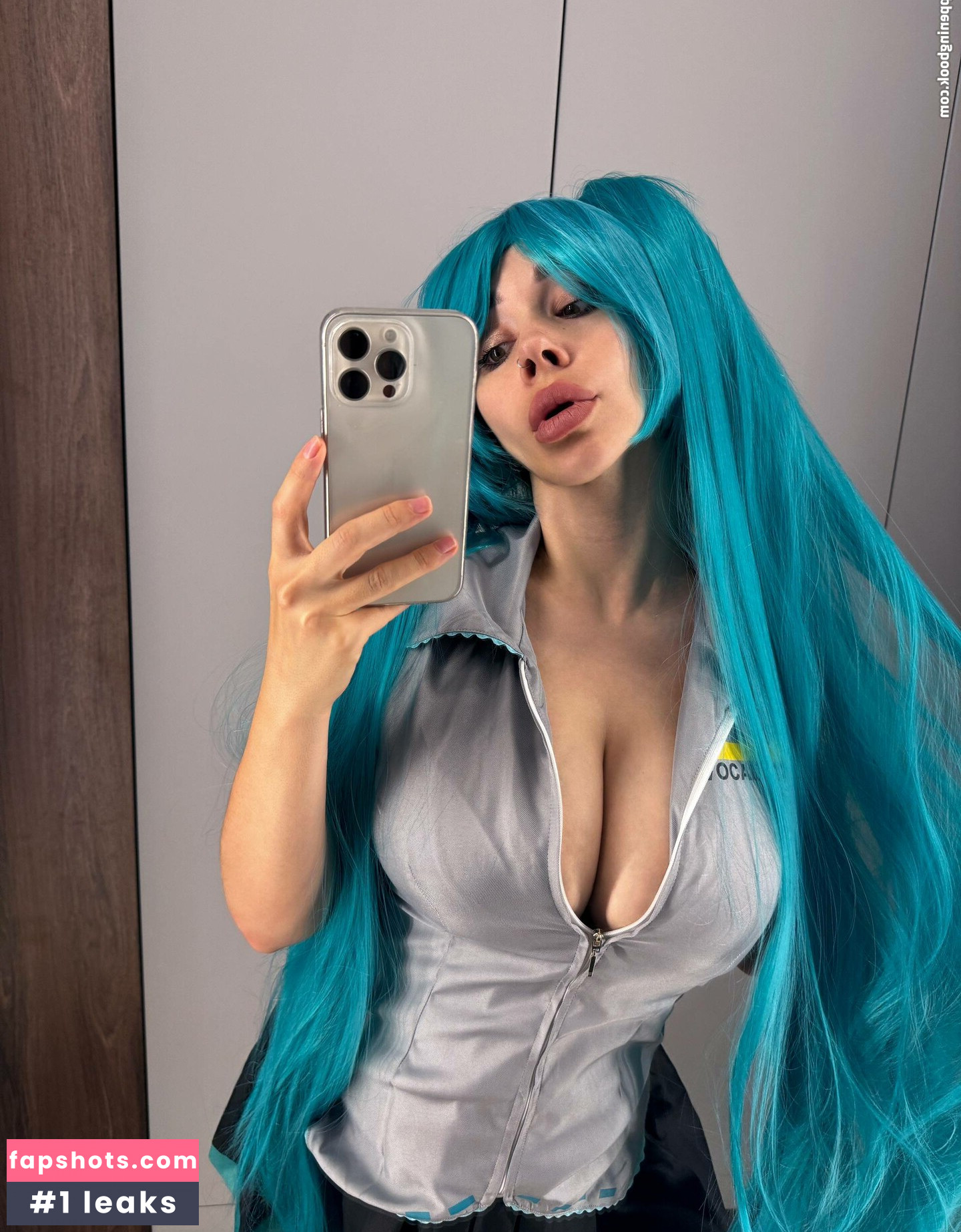 Anna Kostenko gallery photo #30