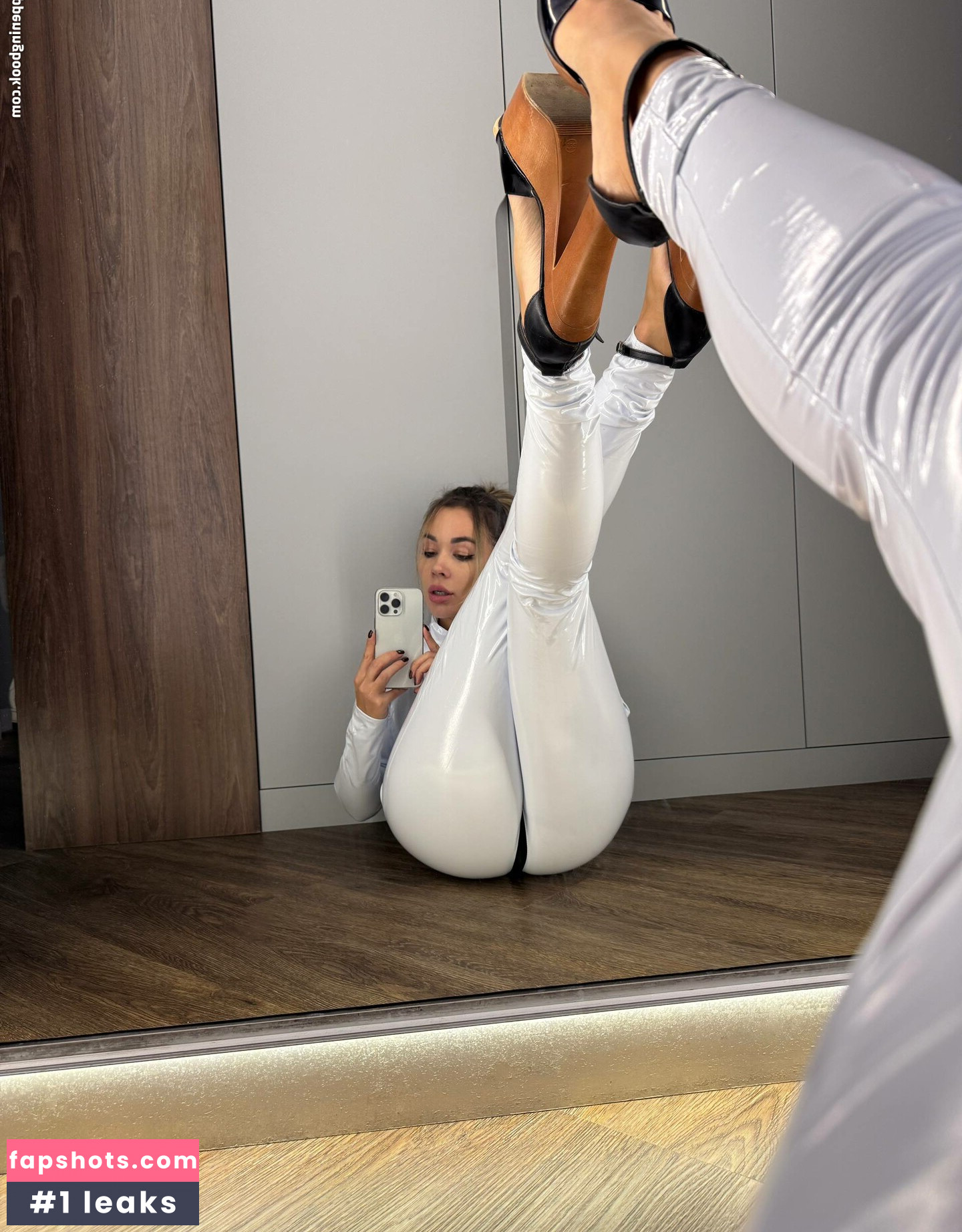 Anna Kostenko gallery photo #7