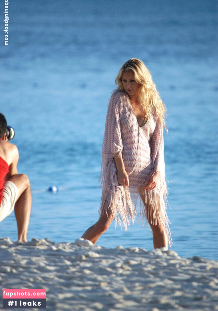 Anna Kournikova Nahé úniky fotek pouze od fanoušků #439 - Fapshots