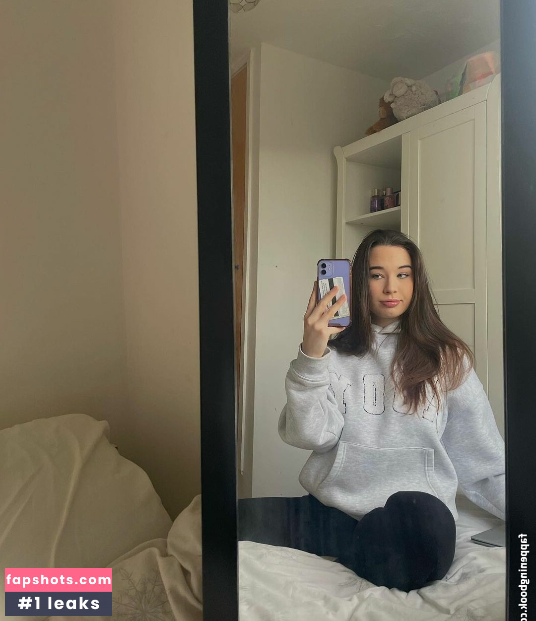 Anna Langley gallery photo #26