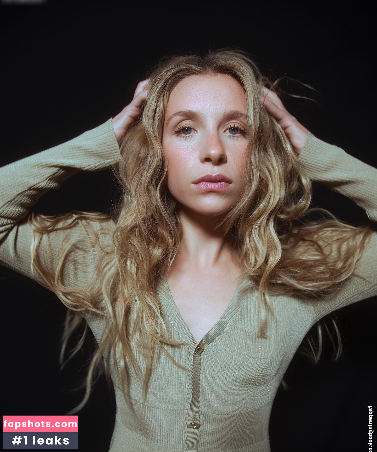 Anna Lena Klenke gallery photo #33