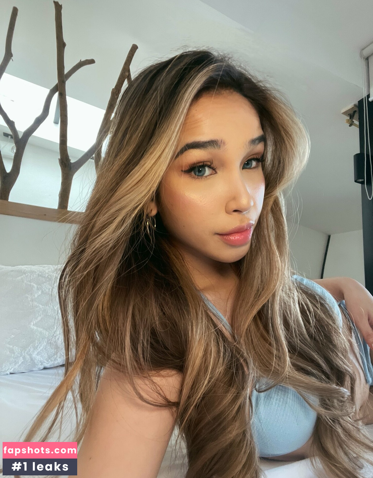 Anna Marcelo gallery photo #5