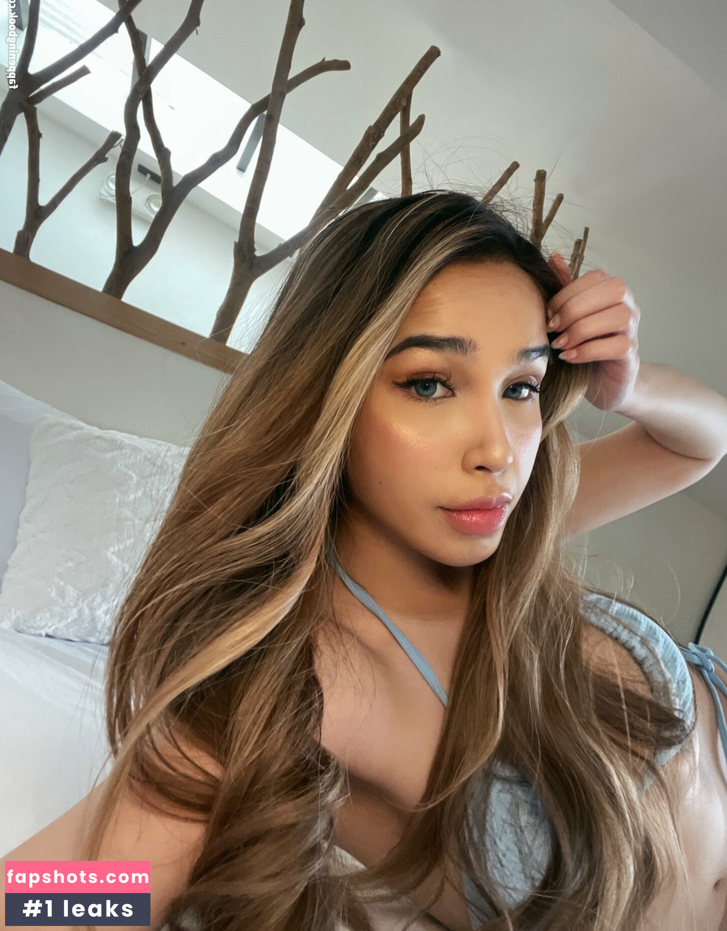 Anna Marcelo gallery photo #8