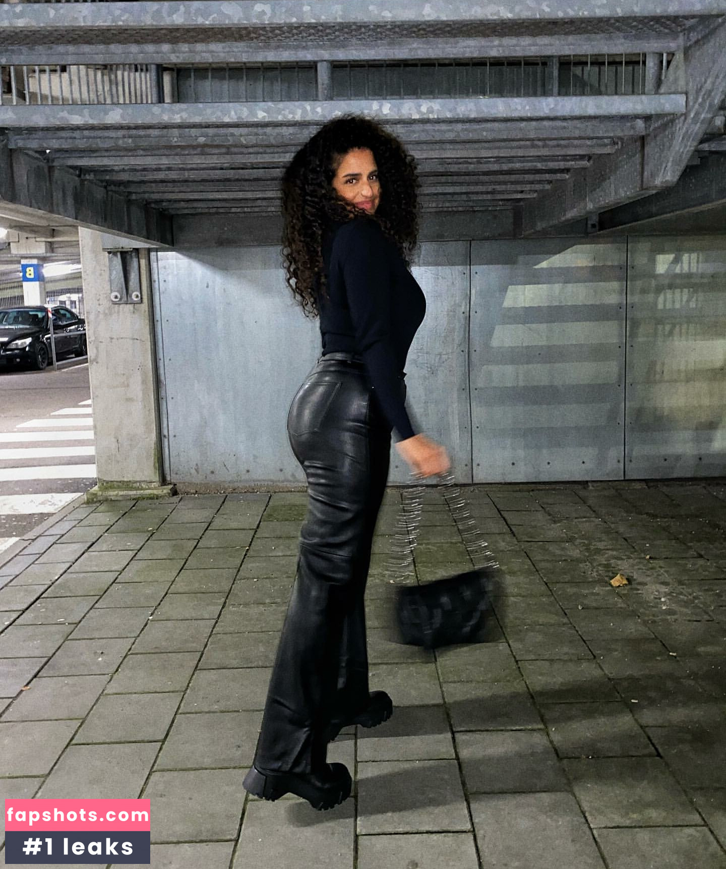 Anna-Maria gallery photo #15