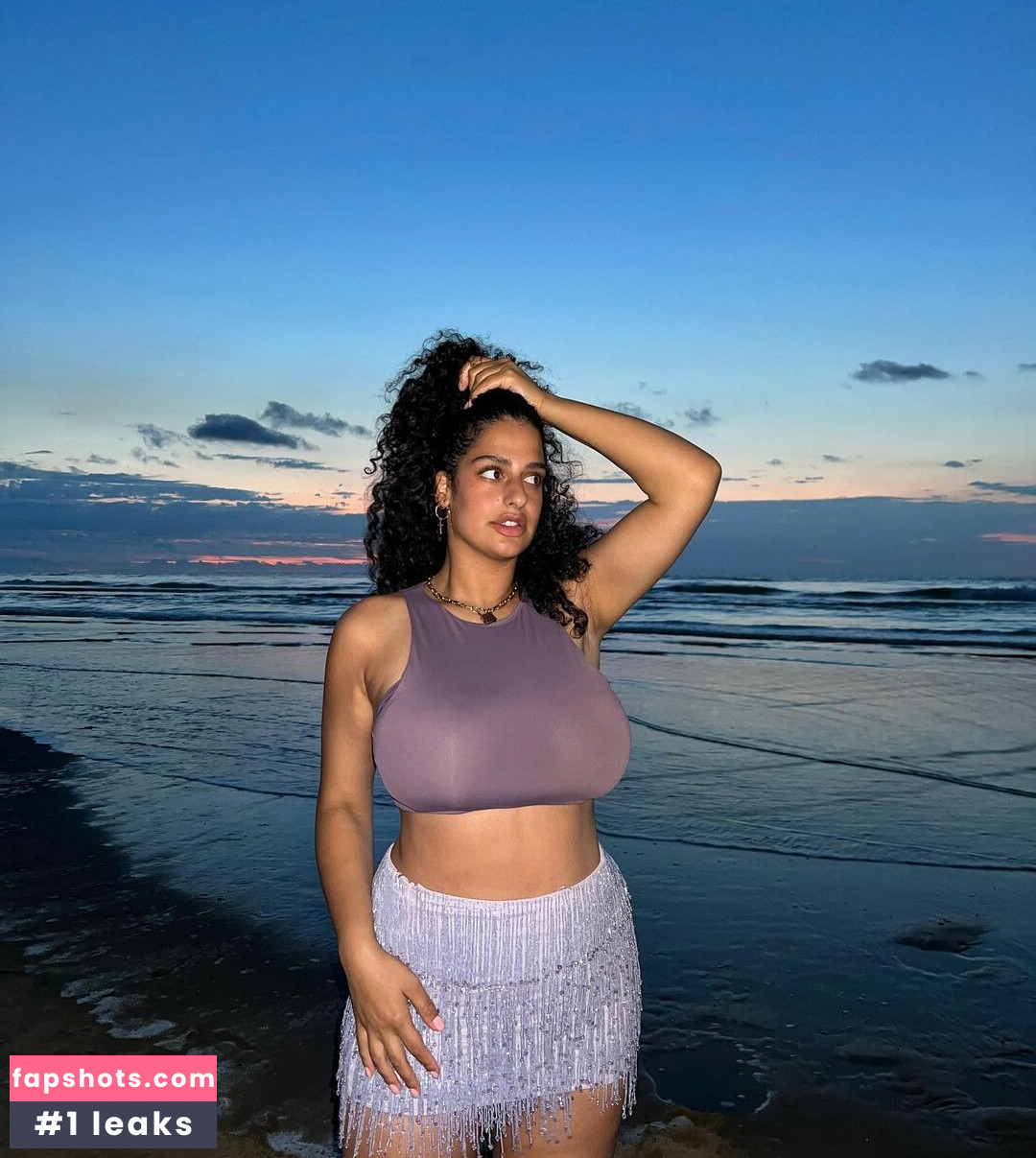 Anna-Maria gallery photo #3