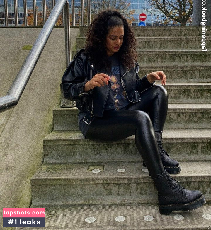 Anna-Maria gallery photo #6