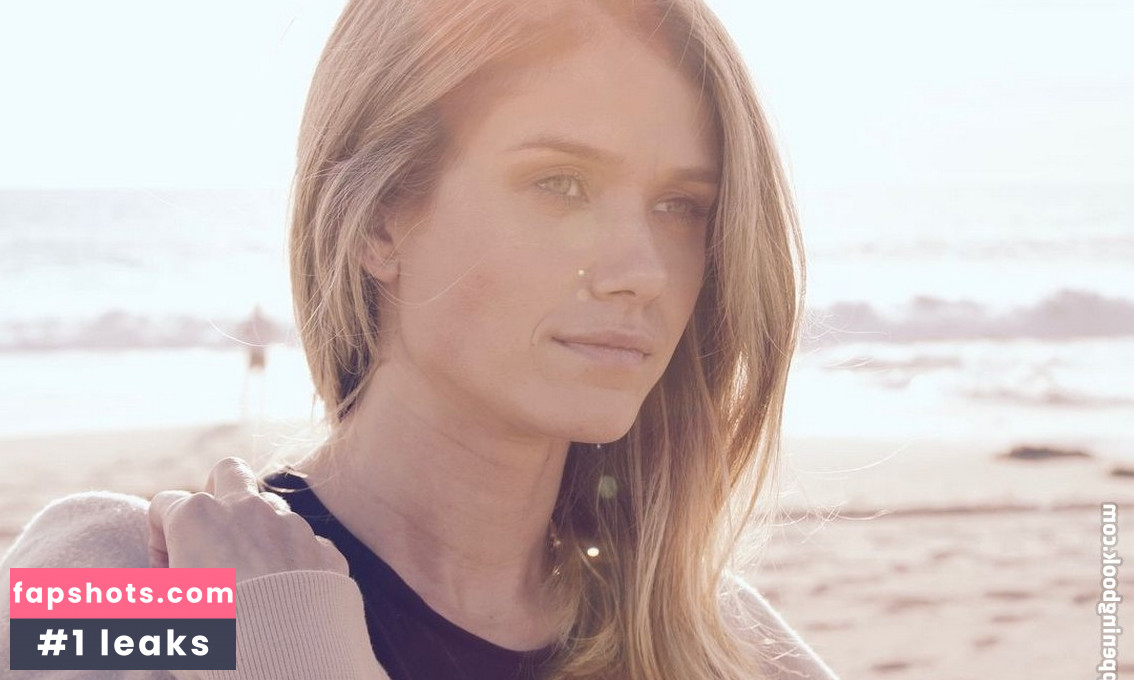 Anna-Marie Dobbins gallery photo #14