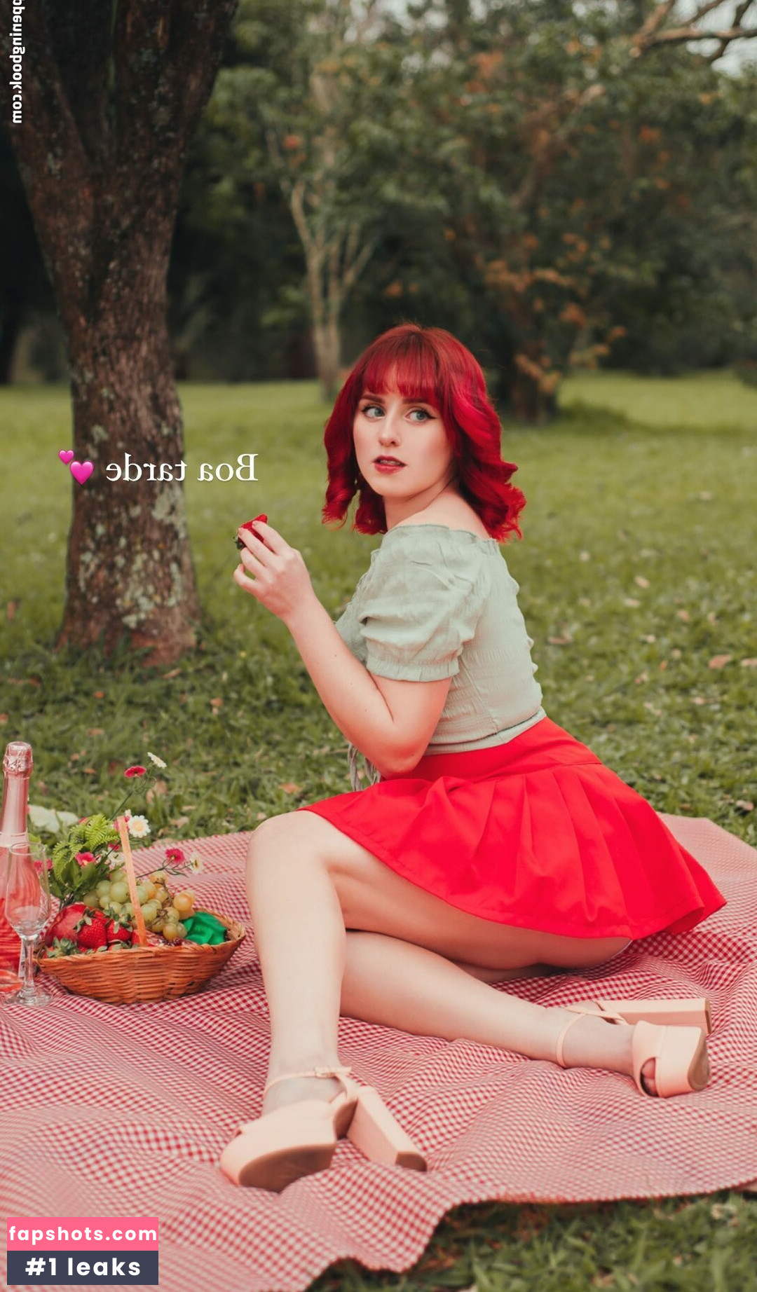 Anna Moreira gallery photo #56