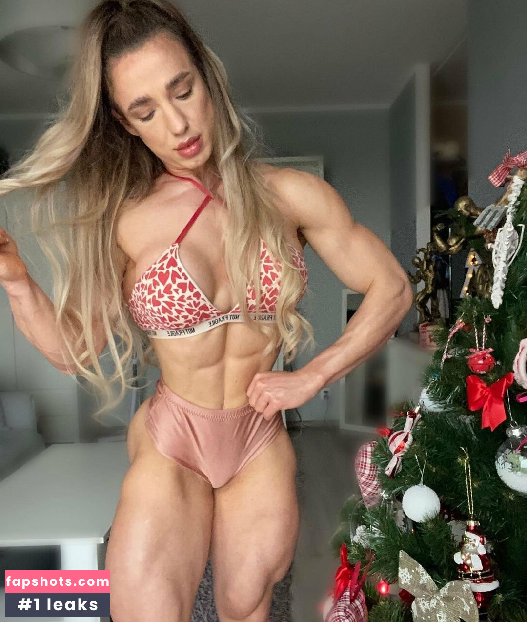 Anna Mroczkowska gallery photo #17