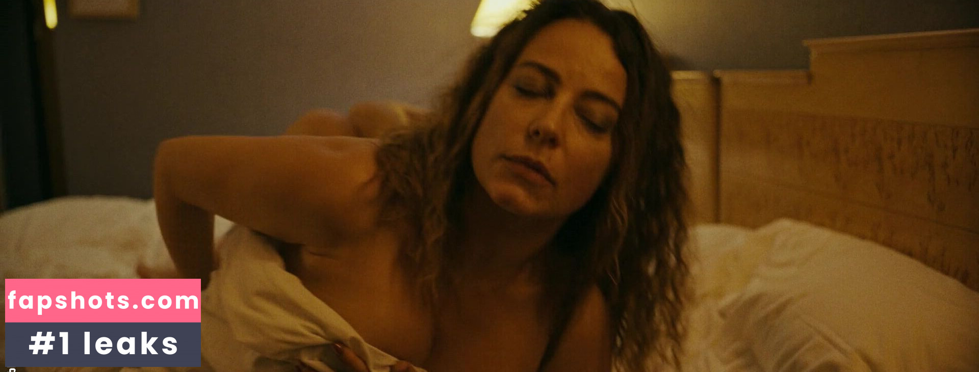 Anna Mucha gallery photo #2