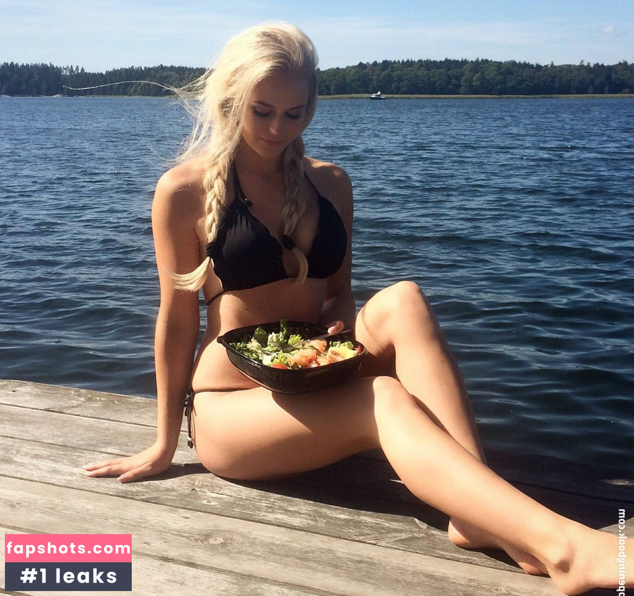 Anna Nystroem gallery photo #5