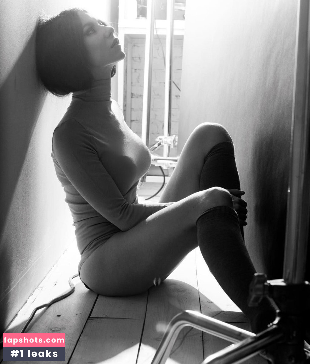 Anna Pletneva gallery photo #31