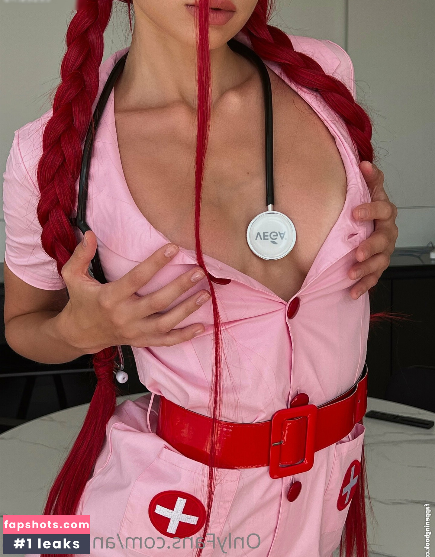 Anna Ralphs gallery photo #251