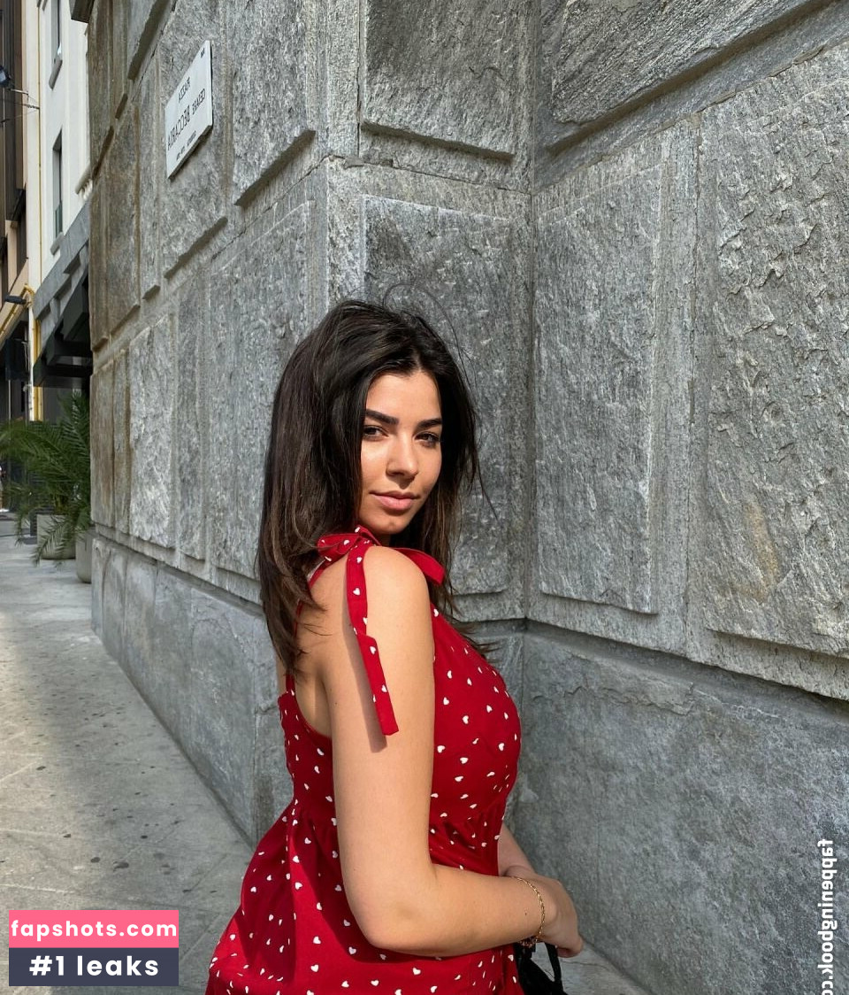 Anna Rebellato nude babe gallery