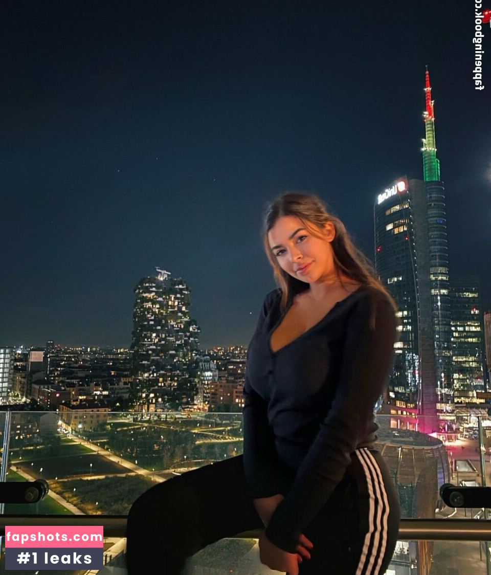 Anna Rebellato gallery photo #185