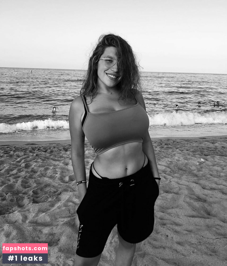 Anna Romero gallery photo #21