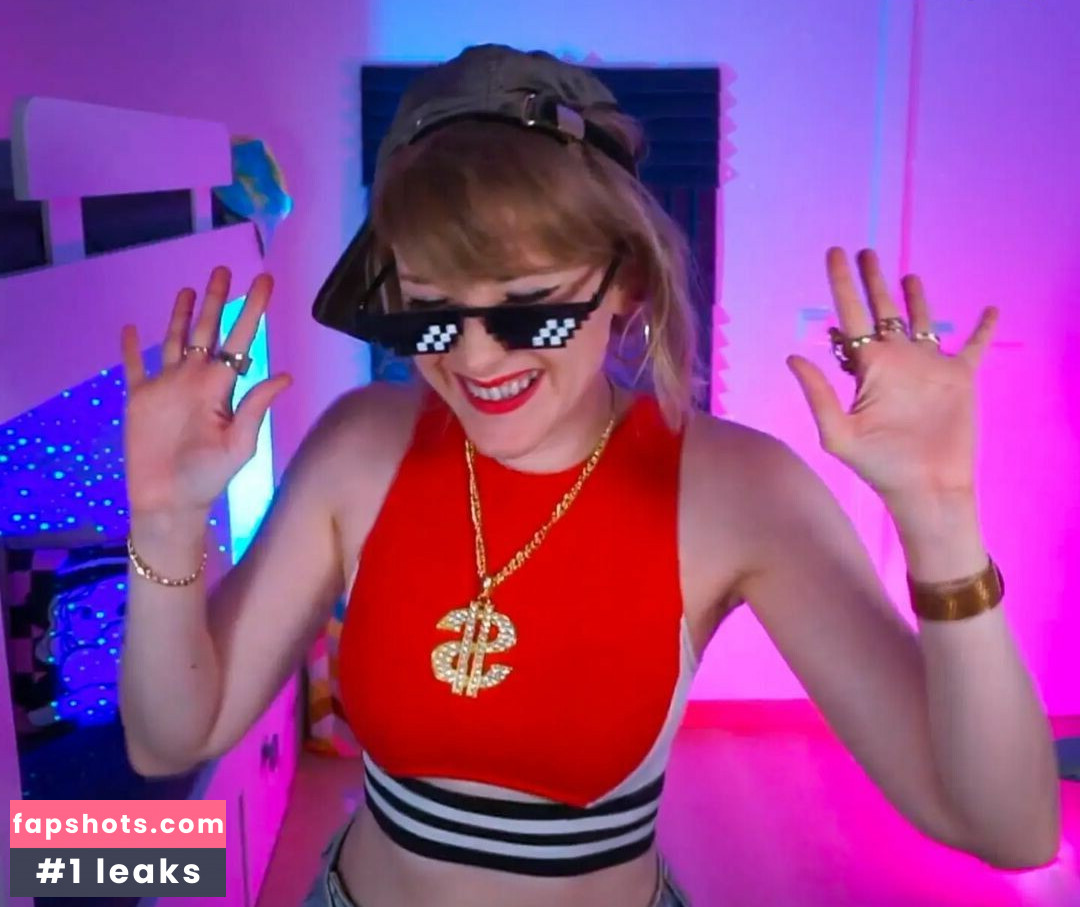 Anna Rudolf gallery photo #2