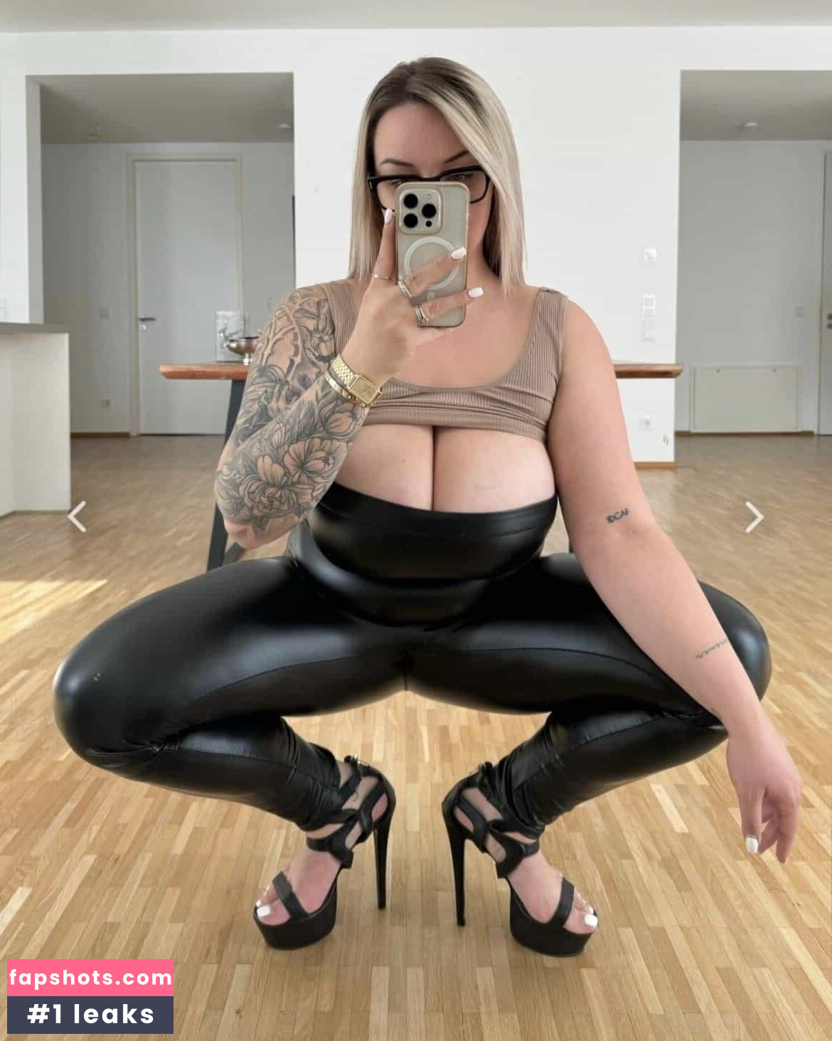 Anna Schmidti gallery photo #21