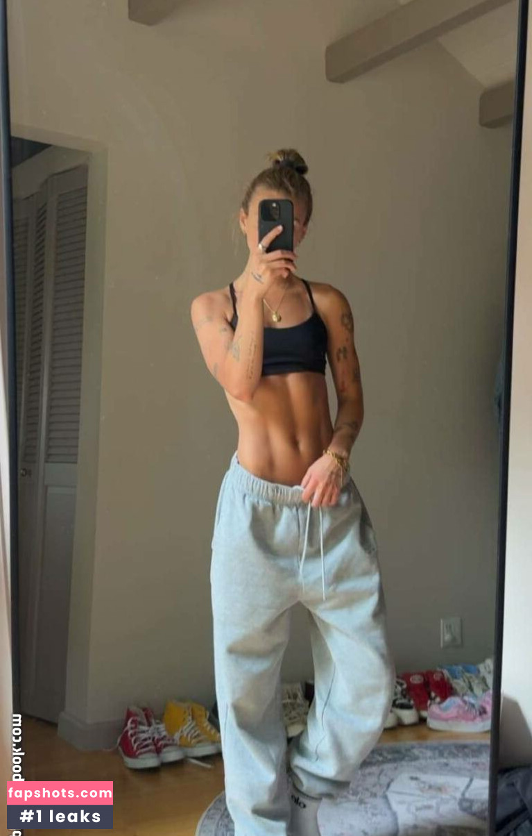 Anna Shumate gallery photo #13