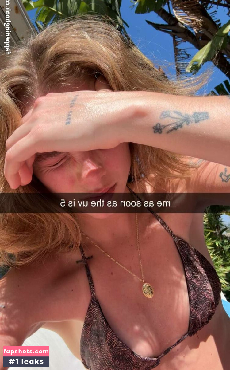 Anna Shumate nude babe gallery