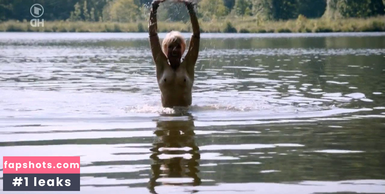 Anna Stieblich gallery photo #5