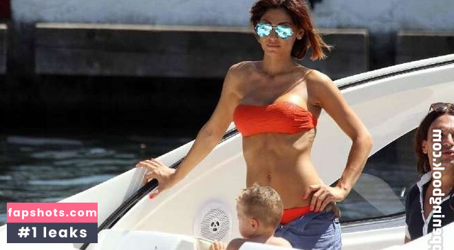 Anna Tatangelo gallery photo #17