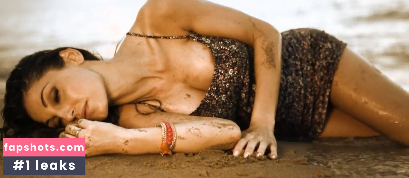 Anna Tatangelo gallery photo #10